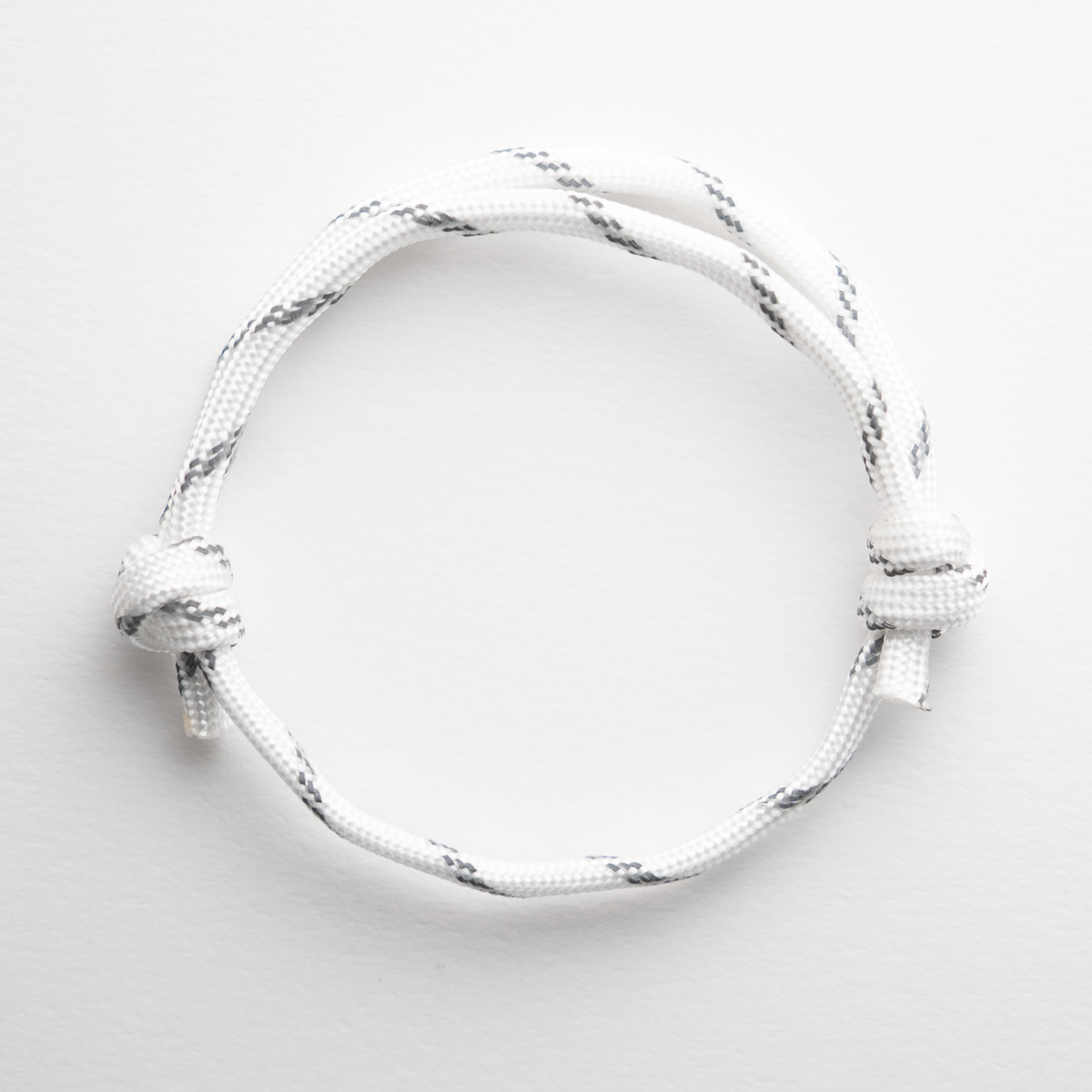 Polar Reflective 550 Paracord Bracelet